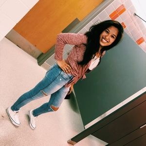 Meet your Posher, Fatima